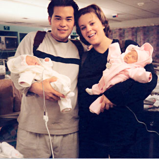 Jon and Kate With Their Twins!