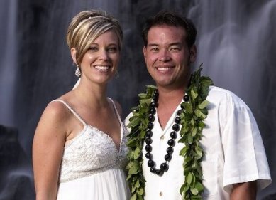 In Hawaii Renewing Wedding Vows Only Months Before Their Separation:  This was literally the beginning of the end of Jon and Kate Gosselin.